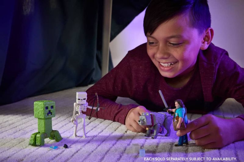 MATJFR44 JFR57 - Figura Steve - Minecraft o Filme - Mojang - 10 cm - Mattel 7.jpg