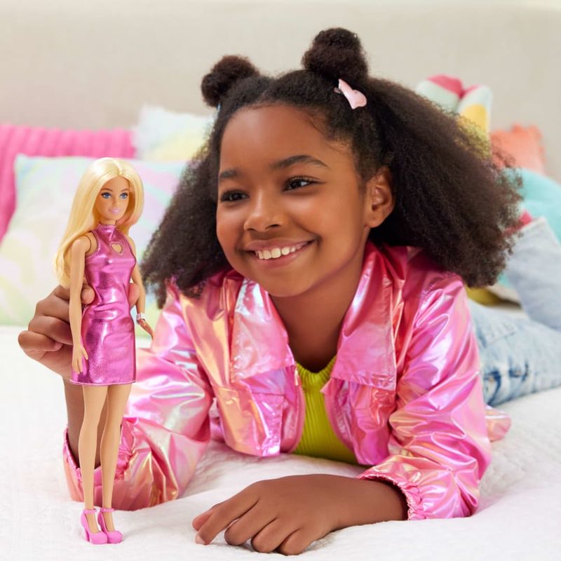 MATFBR37 230 - Boneca Barbie - Vestido Rosa de Pele - Fashionista - Mattel 6
