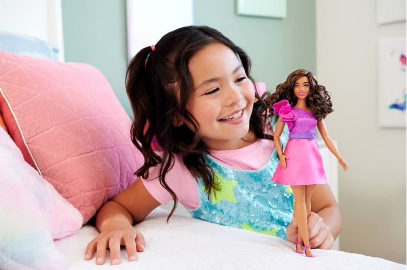 MATFBR37 225 - Boneca Barbie - Vestido Rosa Brilhante - Fashionista - Mattel 6