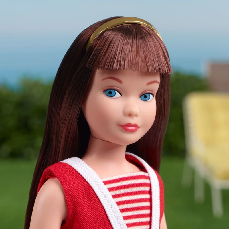 MATHRM86 - Boneca Barbie Colecionavel - Skipper 60 Anos - Signature - Mattel 4