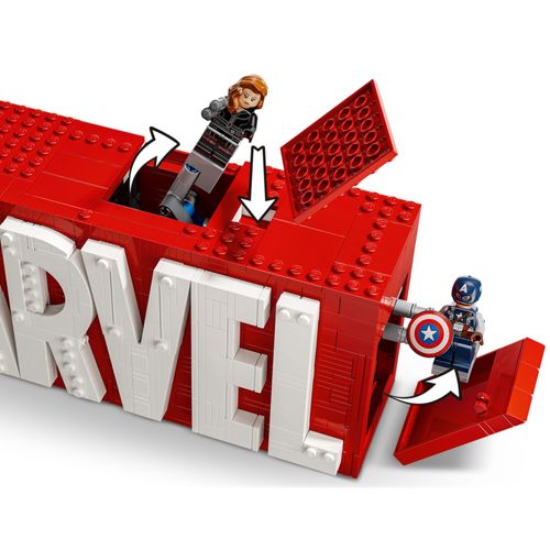 LEGO Marvel - Logo e Minifiguras - 931 Peças - 76313