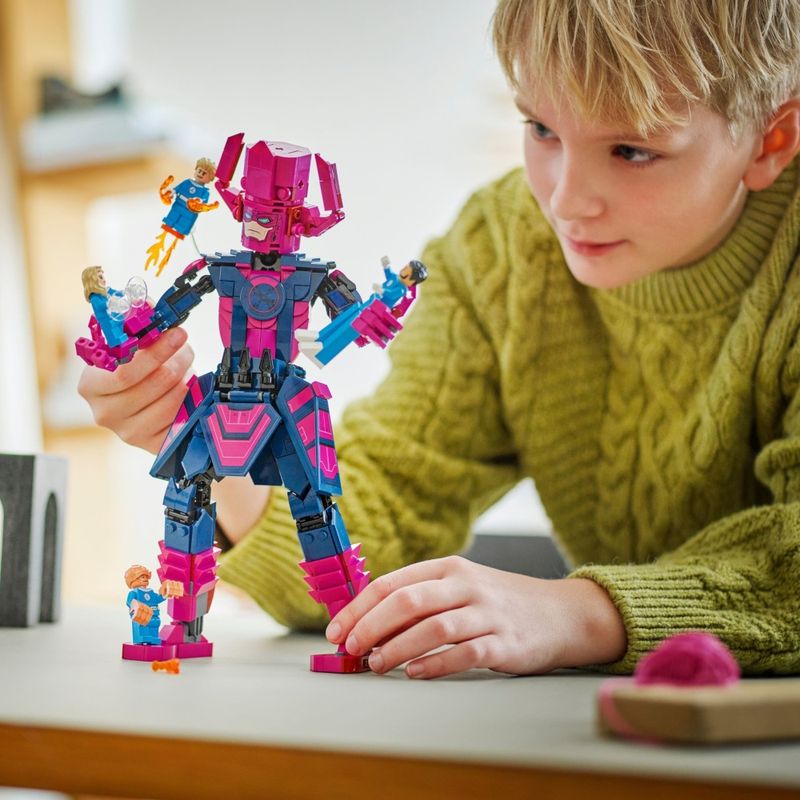 LEG76316 - LEGO Marvel - Quarteto Fantastico vs. Galactus - 427 Pecas - 76316 7