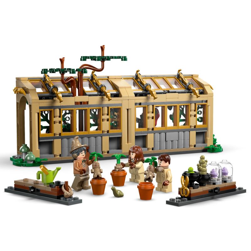 LEG76445 - LEGO Harry Potter - Castelo de Hogwarts Aula de Herbologia - 390 Pecas - 76445 5