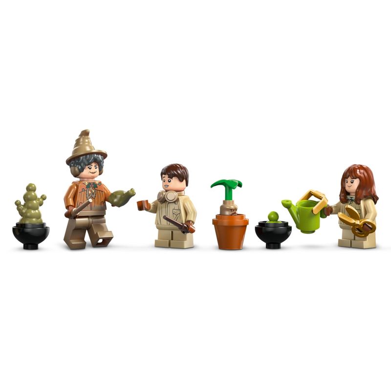 LEG76445 - LEGO Harry Potter - Castelo de Hogwarts Aula de Herbologia - 390 Pecas - 76445 6