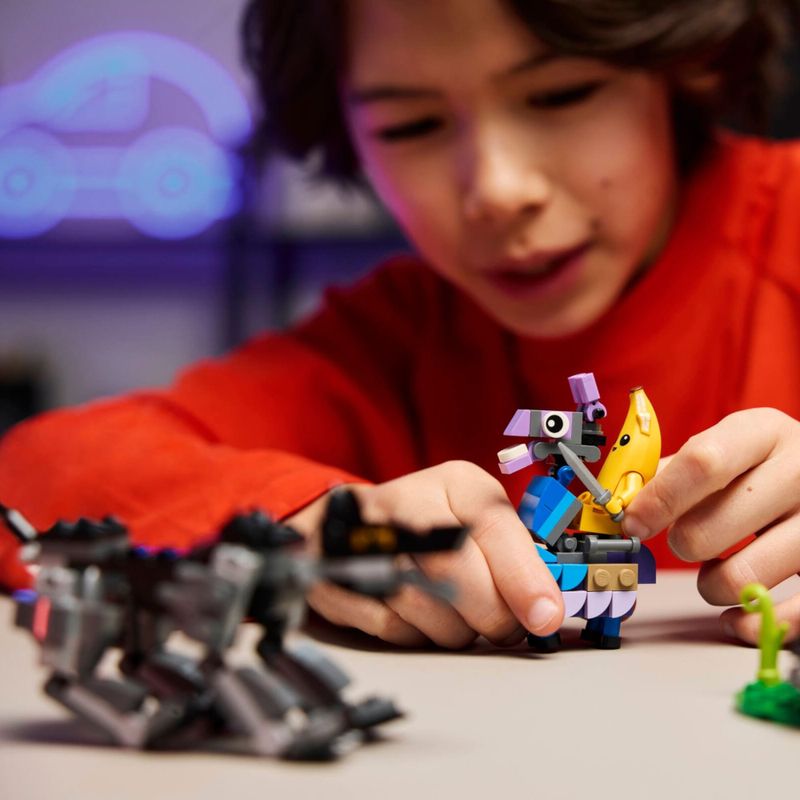 LEG77075 - LEGO Fortnite - Acampamento de Peely e Sparkplug - 250 Pecas - 77075 6