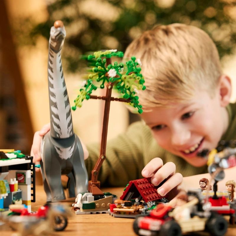 LEG76973 - LEGO Jurassic World - Missao de Rastreamento de Raptor e Titanosaurus - 582 Pecas - 76973 7