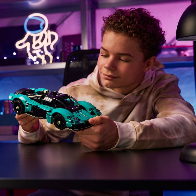 LEG42208 - LEGO Technic - Aston Martin Valkyrie - 707 Pecas - 42208 7