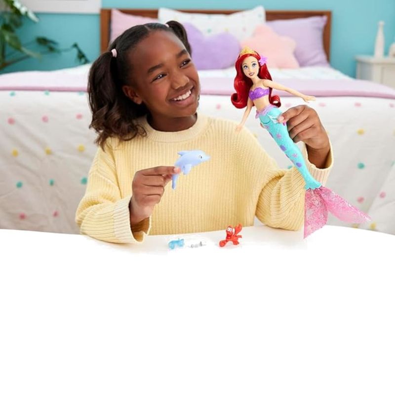 MATJFC39 -  Princesa - Ariel e Sebastian - Fundo do Mar com Golfinho - Disney - Mattel 6